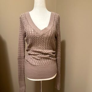 Guess v neck crochet beige long sleeve sweater size small